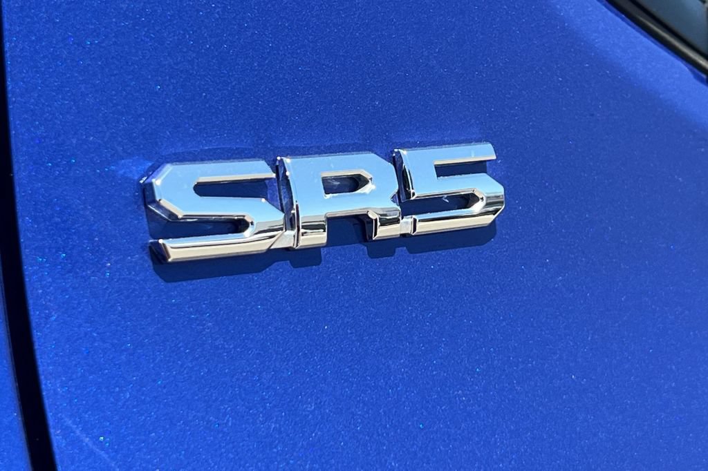 Certified 2025 Toyota Tacoma SR5 AWD/4WD image 29