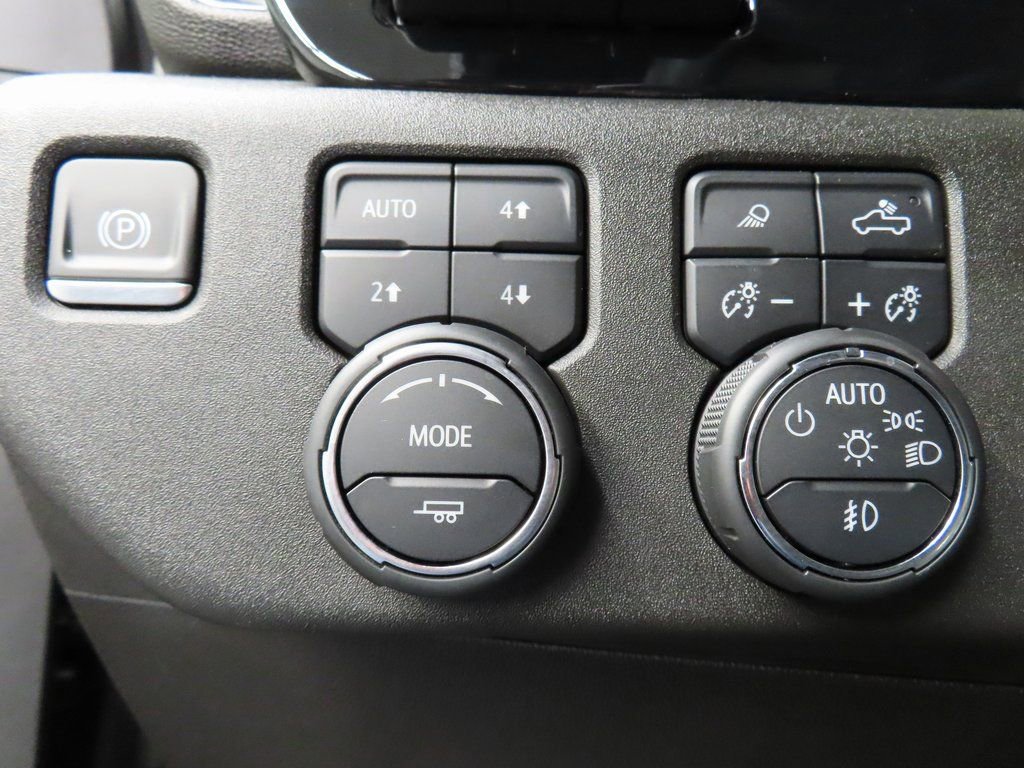 Used 2024 Chevrolet Silverado 2500 ZR2 w/ Technology Package image 63