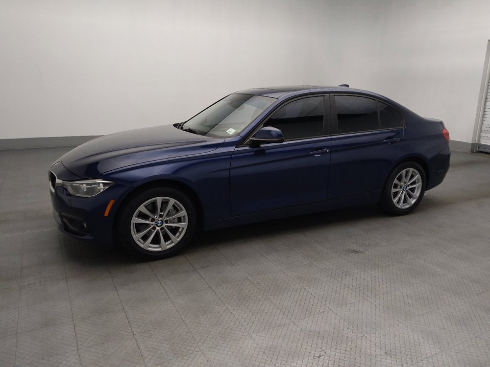 Used 2018 BMW 320i xDrive Sedan w/ Convenience Package AWD/4WD image 2