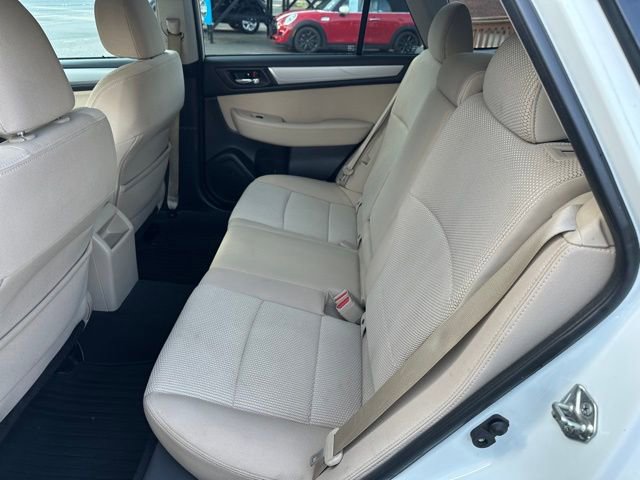 Used 2017 Subaru Outback 2.5i Premium image 10