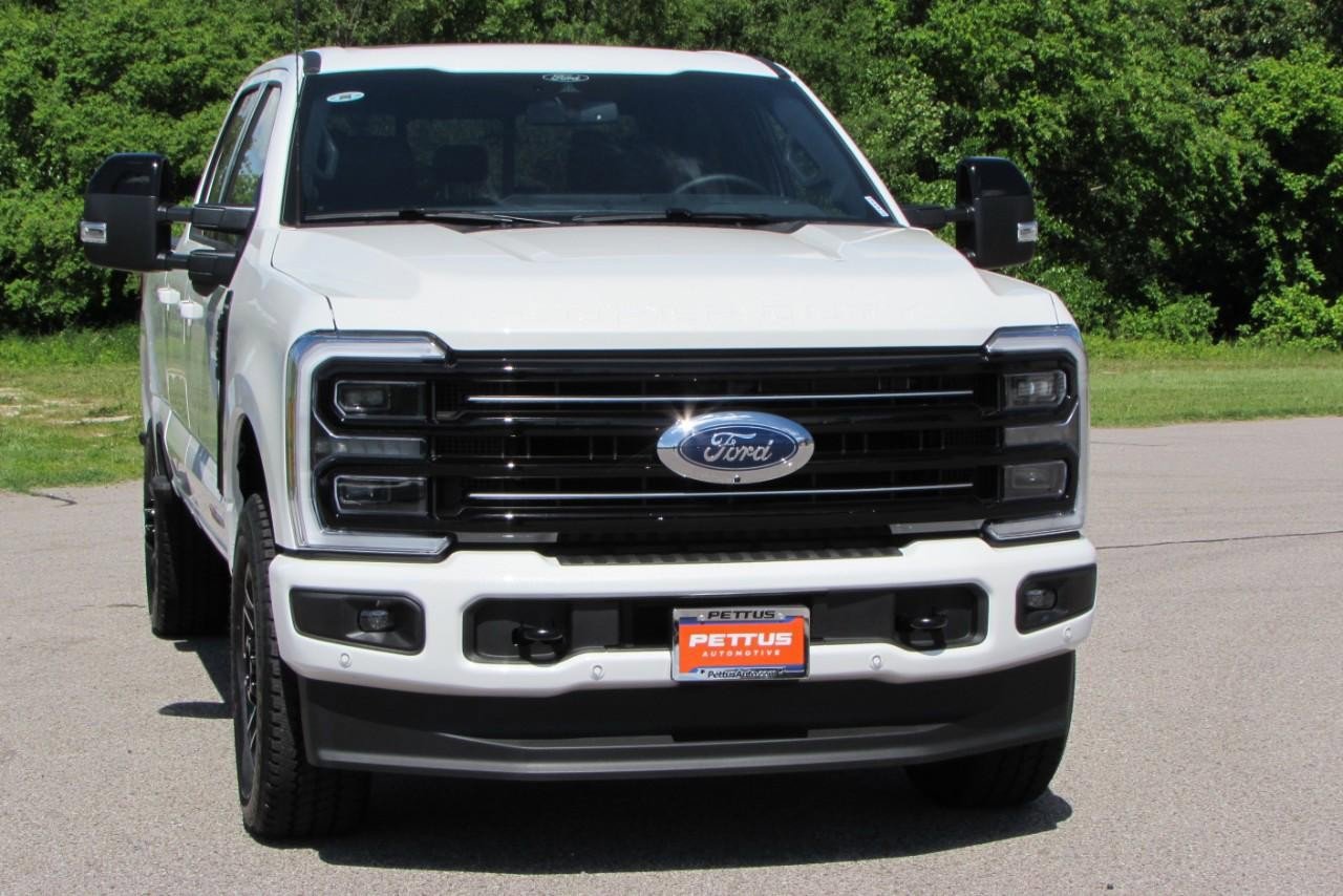 New 2025 Ford F250 Platinum image 2
