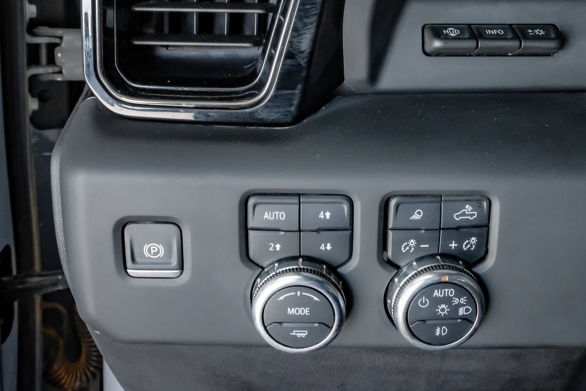 Used 2024 GMC Sierra 2500 AT4X AWD/4WD image 27