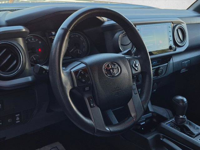 Used 2023 Toyota Tacoma TRD Off-Road w/ Technology Package AWD/4WD image 9