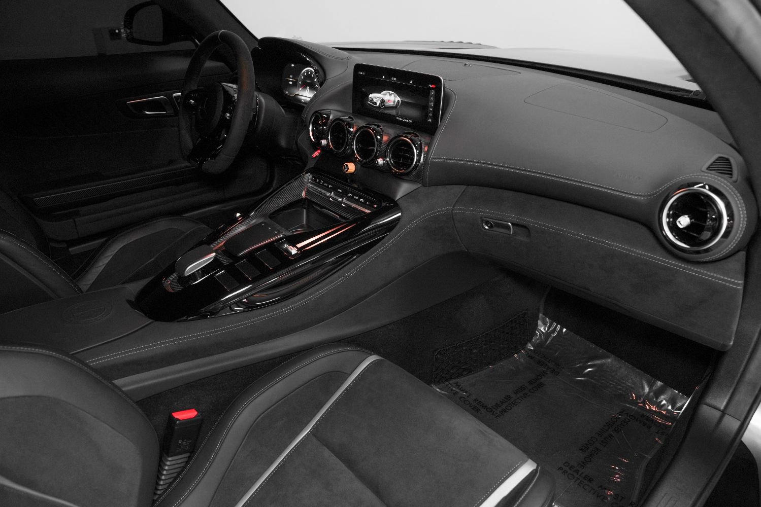 Used 2020 Mercedes-Benz AMG GT R image 32