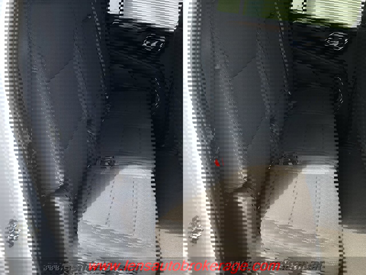 Used 2022 GMC Yukon XL SLE w/ Gmc Pro Safety Plus Package image 22