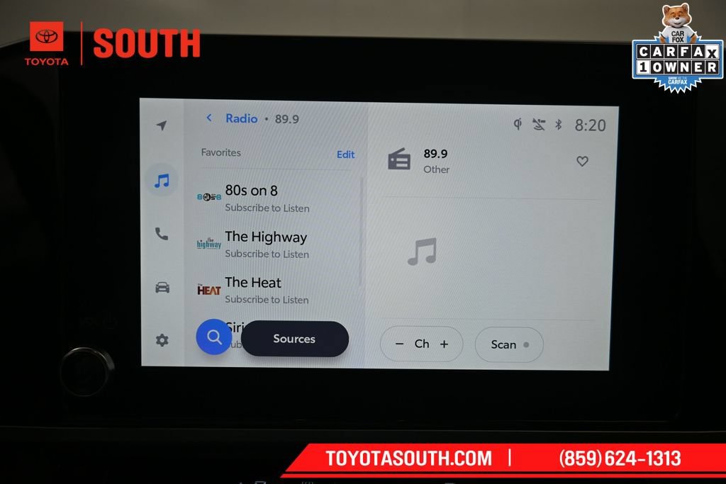 Used 2026 Toyota Camry SE FWD image 14