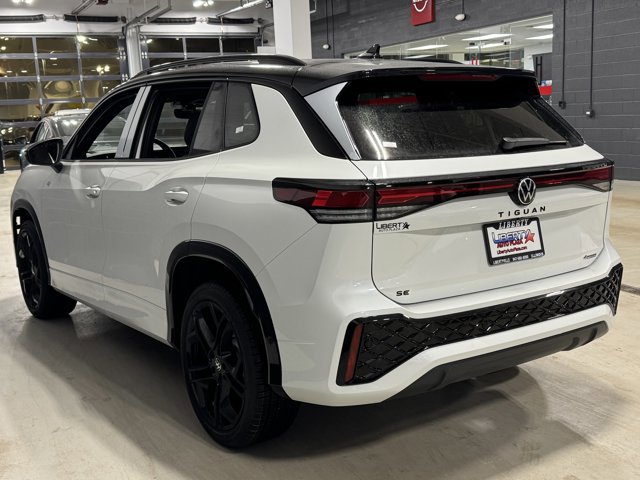New 2026 Volkswagen Tiguan SE R-Line image 16