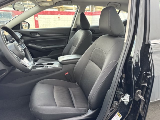 Used 2025 Nissan Altima 2.5 SV AWD/4WD image 25