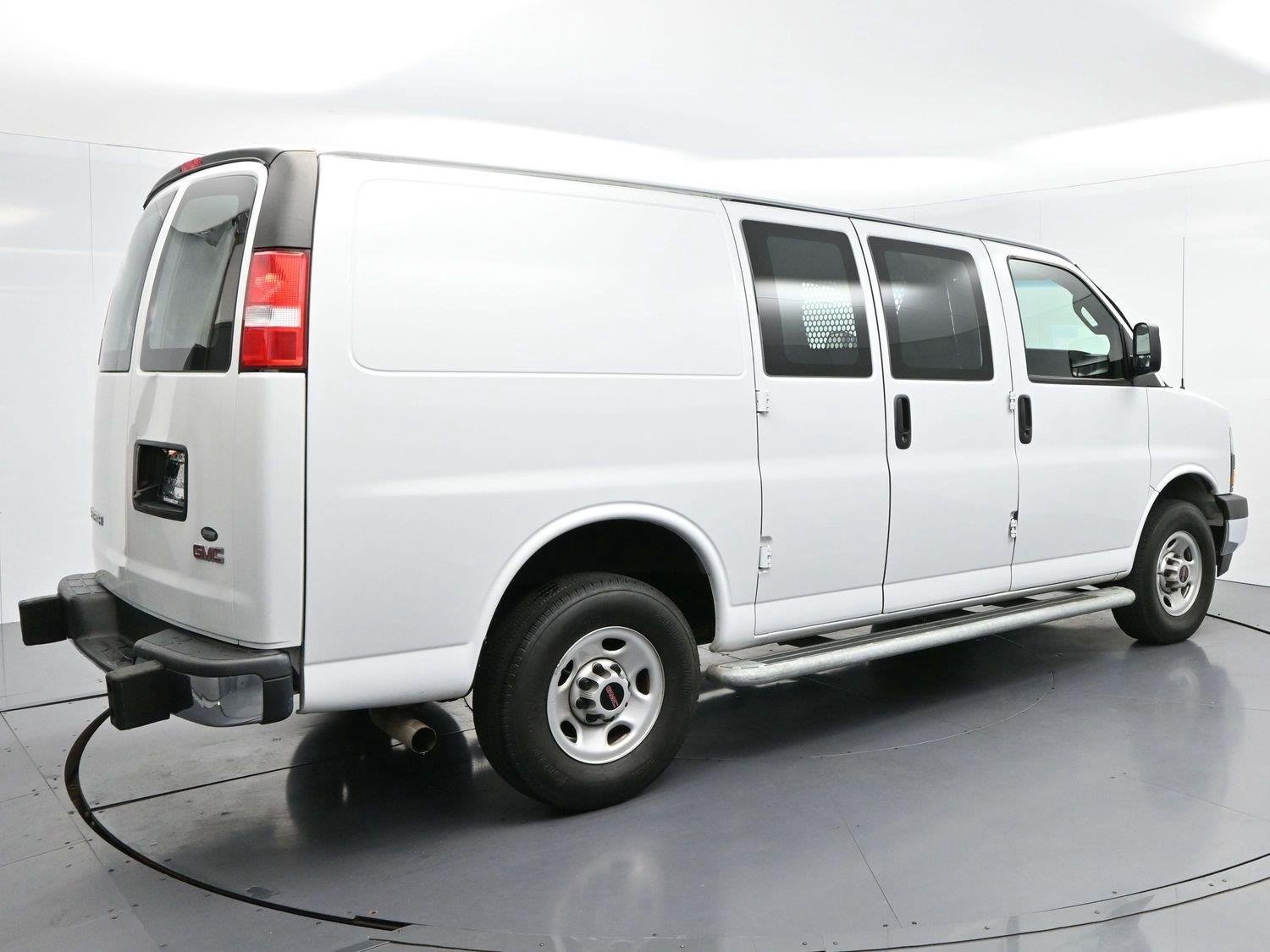 Used 2024 GMC Savana 2500 w/ Driver Convenience Package RWD image 7