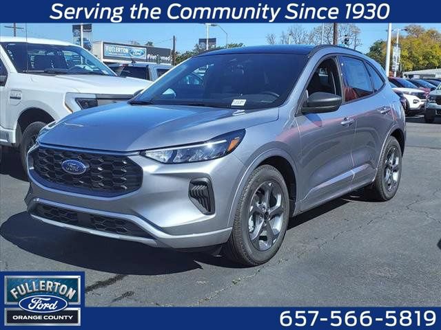 New 2024 Ford Escape ST-Line w/ Tech Pack #1 FWD video 1