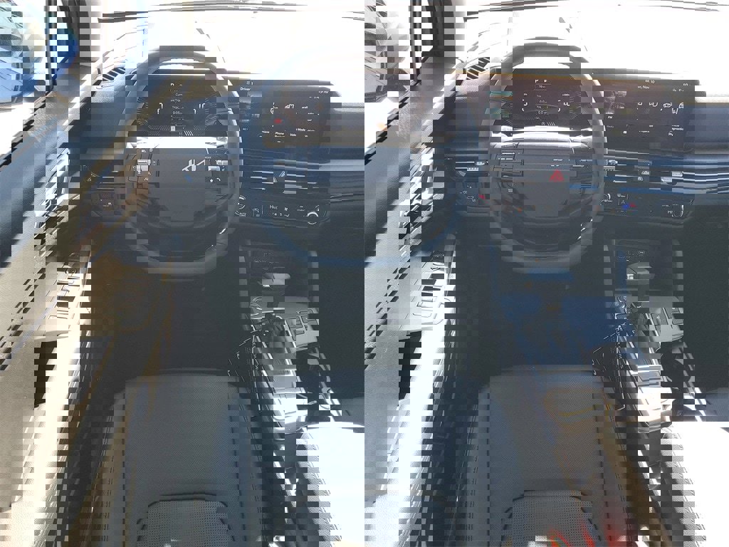 New 2026 Kia Sportage EX image 25