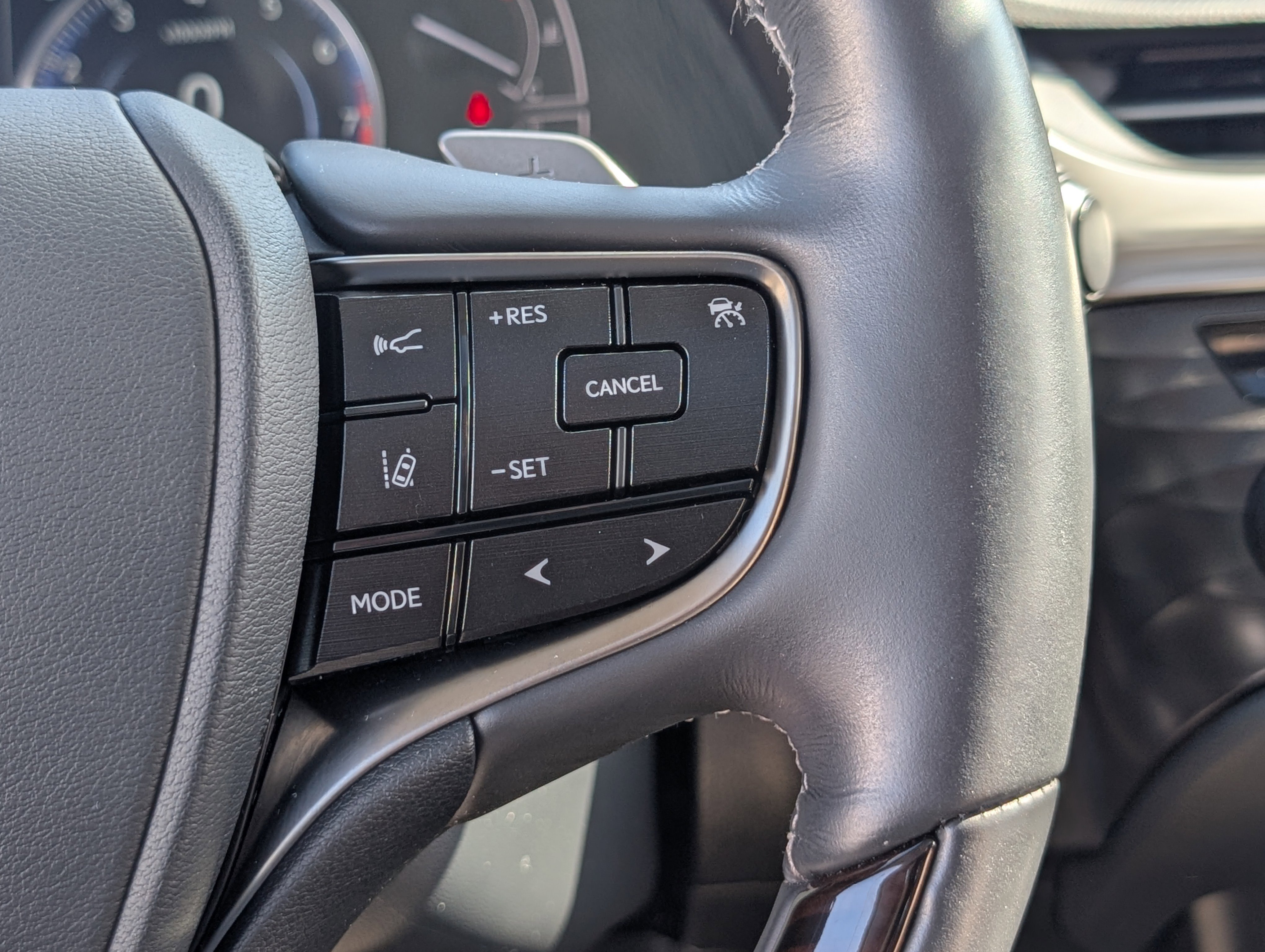 Used 2020 Lexus ES 350 Ultra Luxury w/ Accessory Package 2 image 24