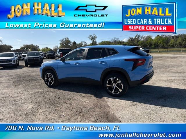 Certified 2024 Chevrolet Trax RS w/ Driver Confidence Package image 6