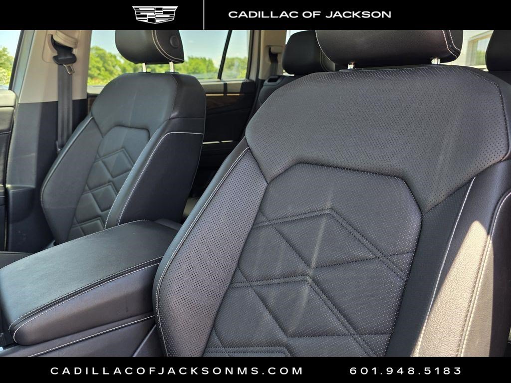 Used 2025 Volkswagen Atlas SE FWD image 21