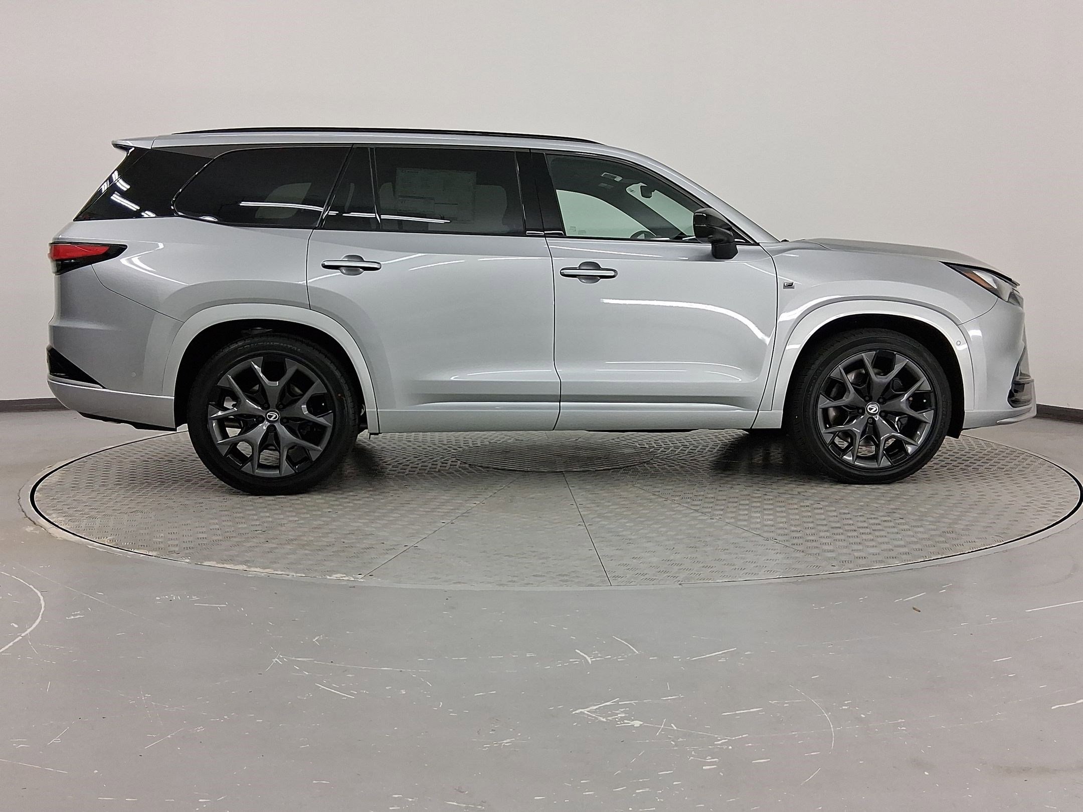 New 2026 Lexus TX 500h AWD image 8