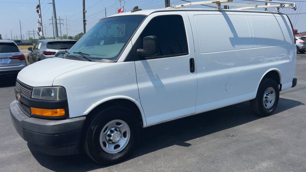 Used 2019 Chevrolet Express 2500 w/ Driver Convenience Package RWD image 4