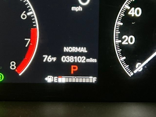 Certified 2024 Honda Pilot Touring image 29