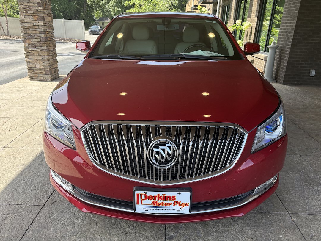Used 2014 Buick LaCrosse Leather FWD image 3