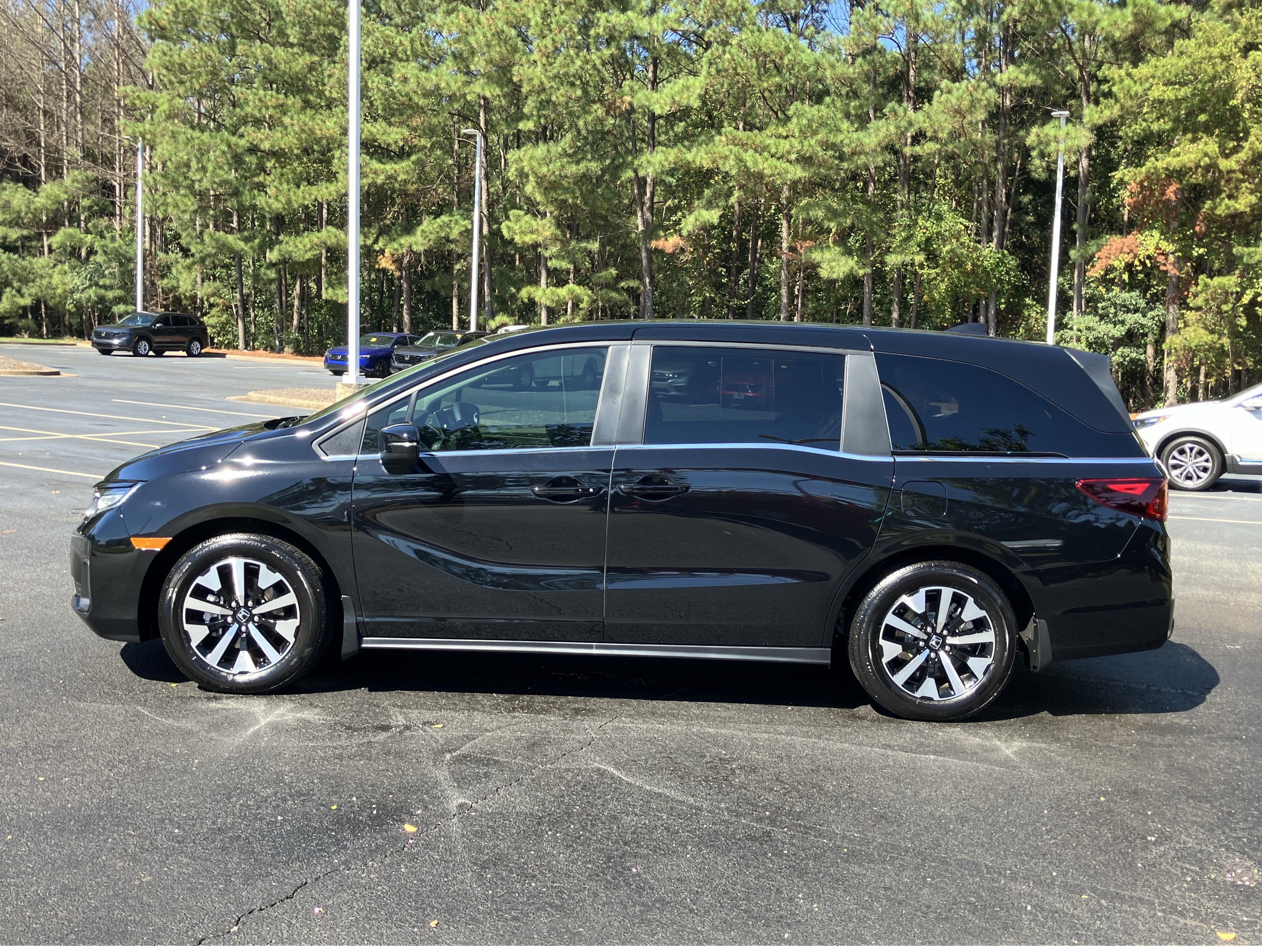 Certified 2026 Honda Odyssey EX-L image 7