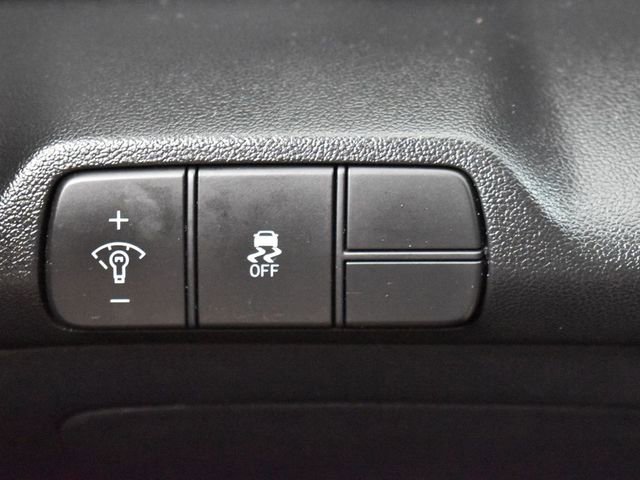 Used 2024 Hyundai Elantra SEL FWD image 23