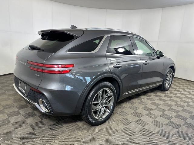 Used 2022 Genesis GV70 2.5T w/ Select Package image 3