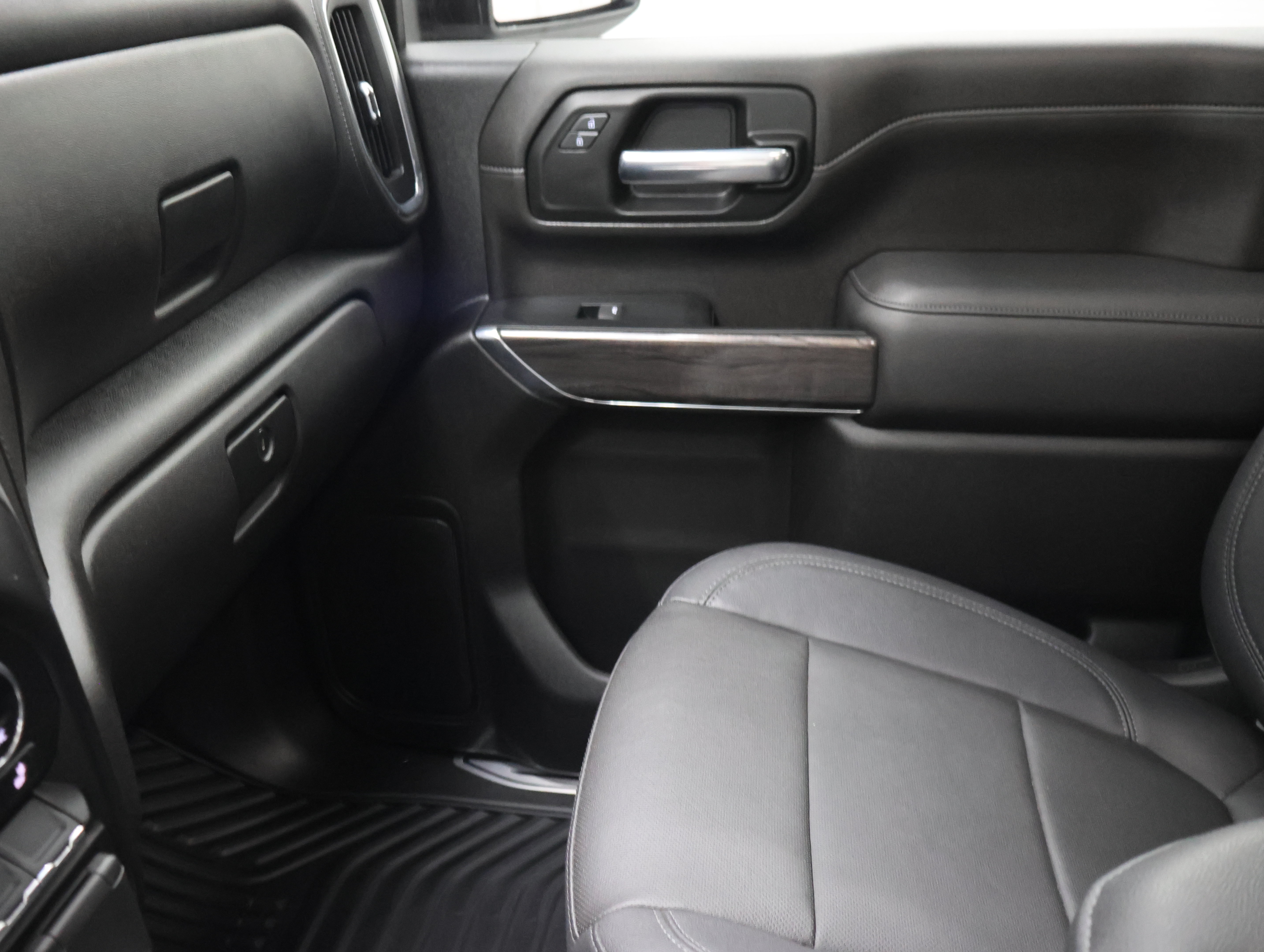 Used 2023 Chevrolet Silverado 2500 LTZ w/ LTZ Plus Package AWD/4WD image 14