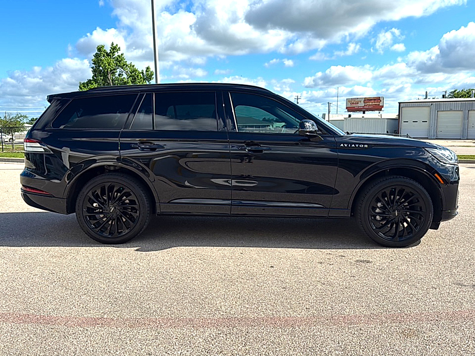 Used 2025 Lincoln Aviator Reserve w/ Equipment Group 201A AWD/4WD image 5