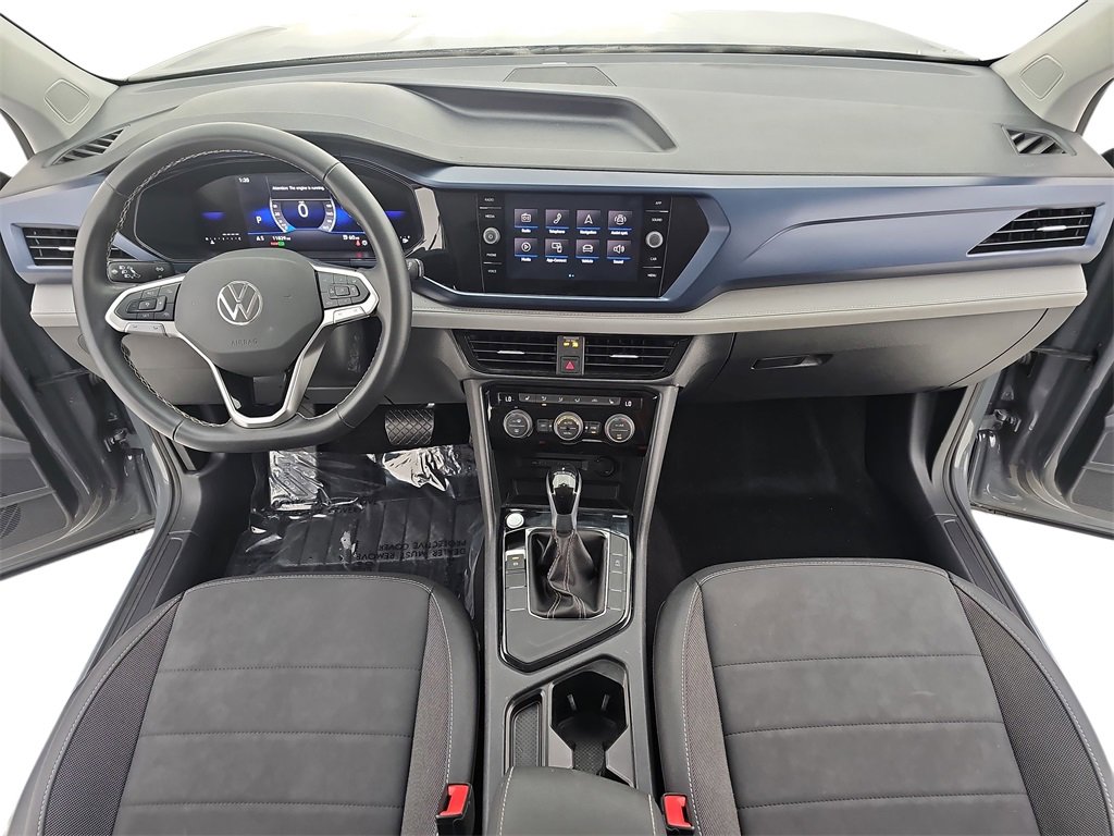 Used 2024 Volkswagen Taos SE image 12