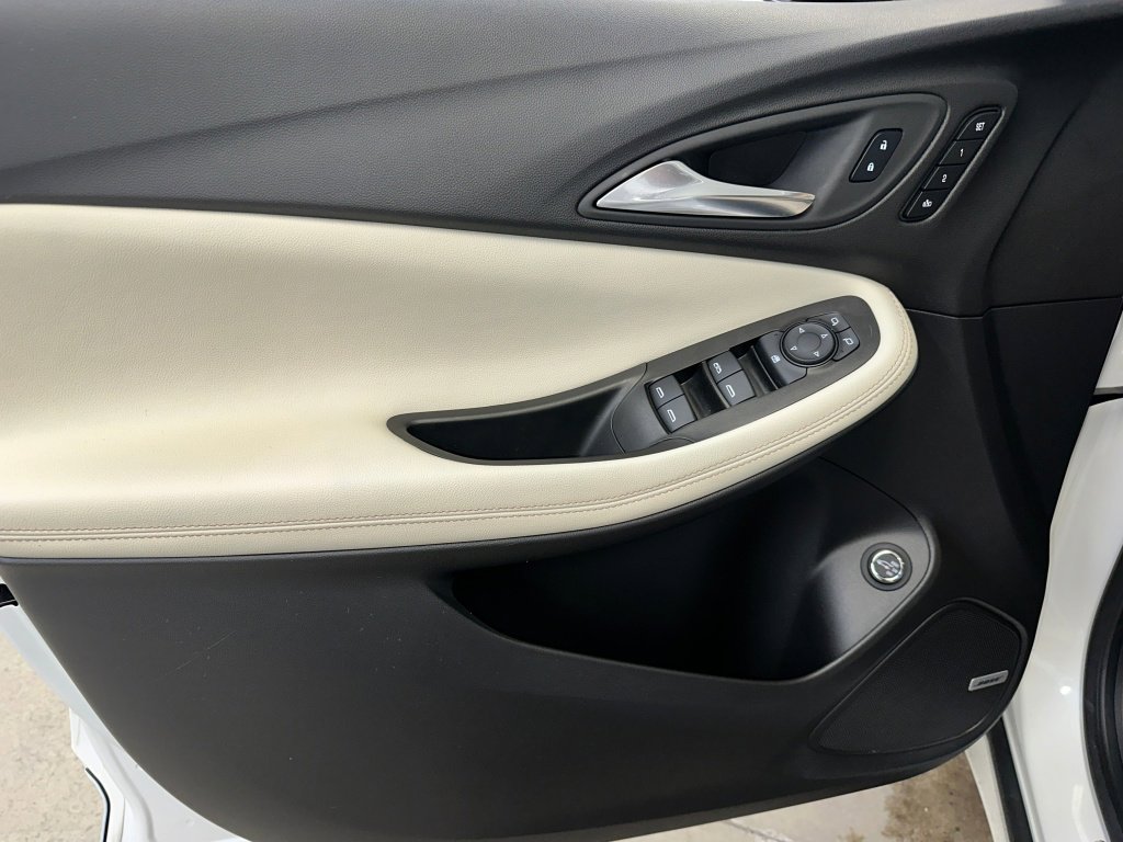 Certified 2024 Buick Encore GX Avenir w/ Avenir Convenience Package image 6