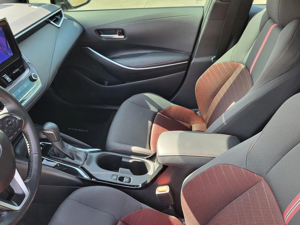 Used 2025 Toyota Corolla SE FWD image 29