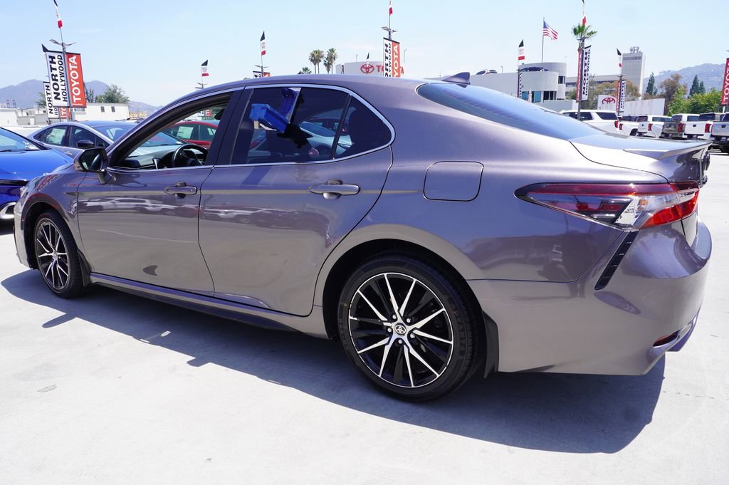 Certified 2024 Toyota Camry SE w/ Convenience Package FWD image 5