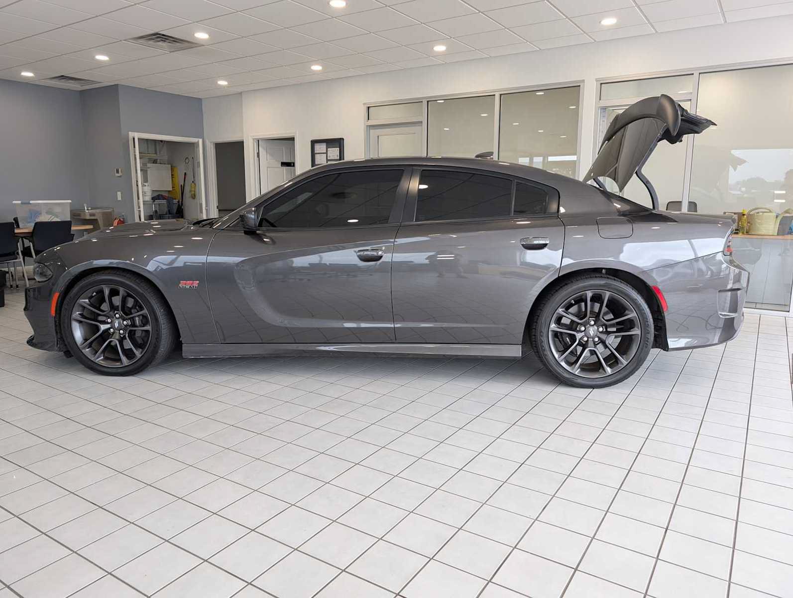 Used 2022 Dodge Charger Scat Pack RWD image 14