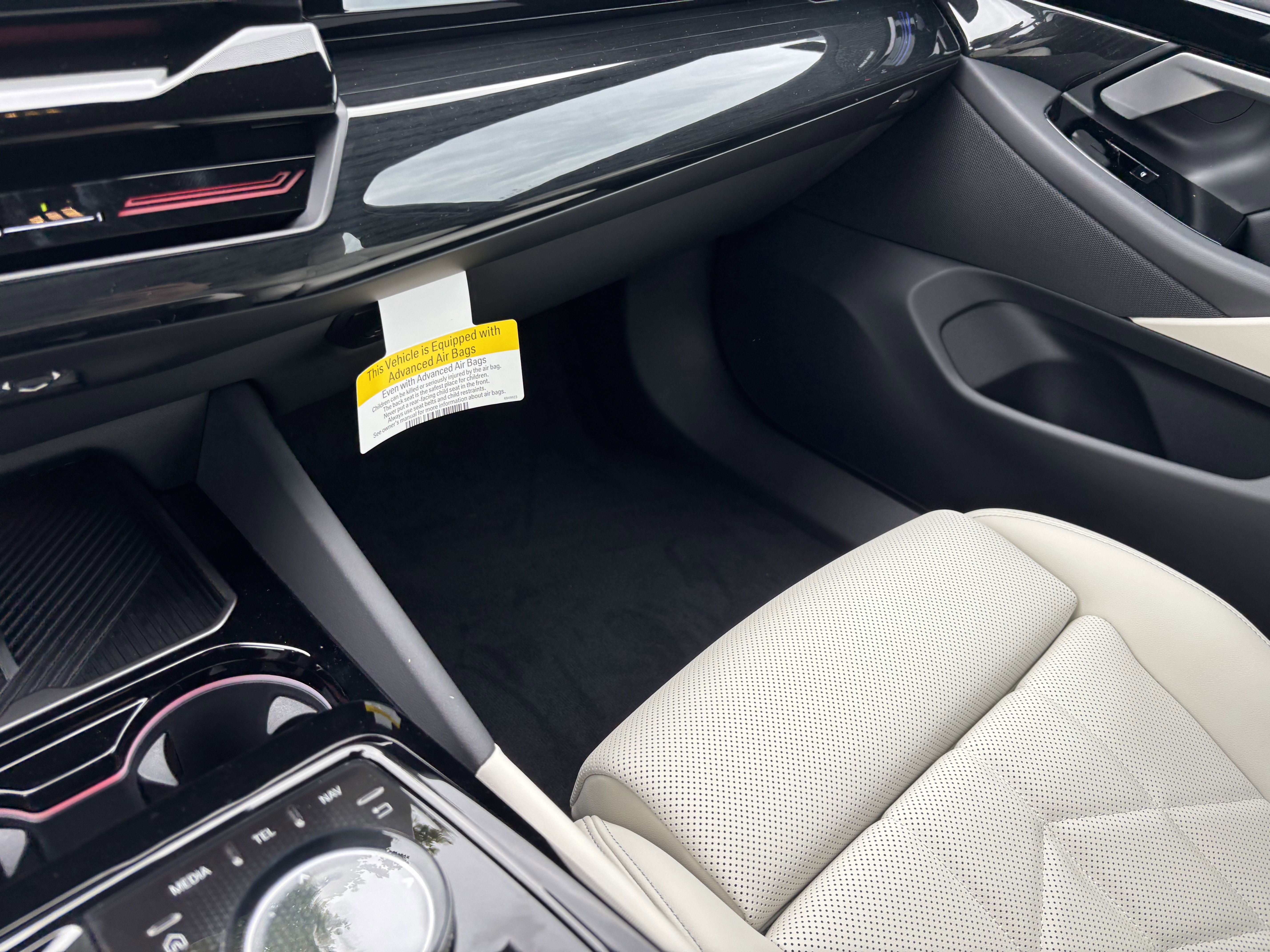 Used 2026 BMW 530i w/ M Sport Package image 17