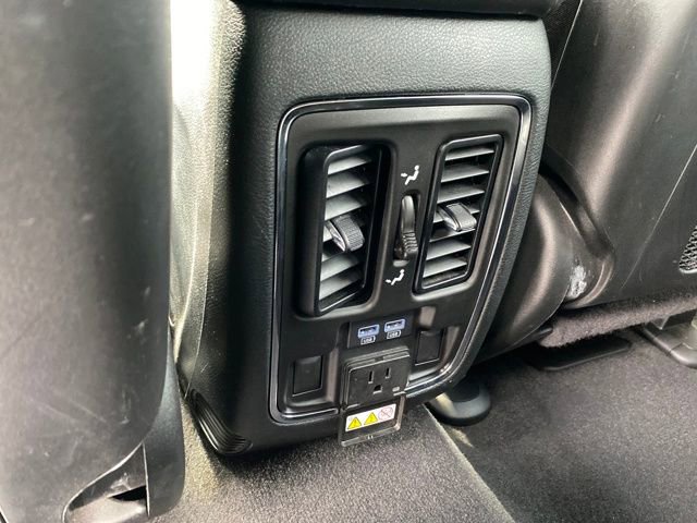 Used 2022 Jeep Grand Cherokee Limited w/ Trailer Tow Group IV image 19