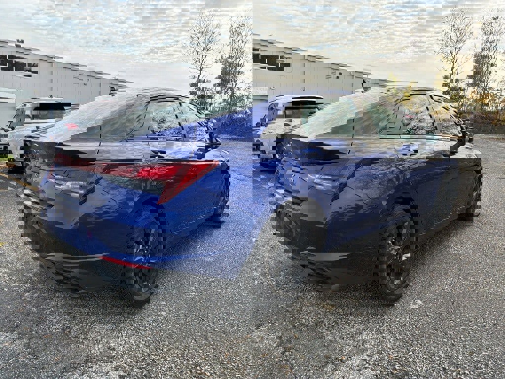 Certified 2022 Hyundai Elantra SEL image 7