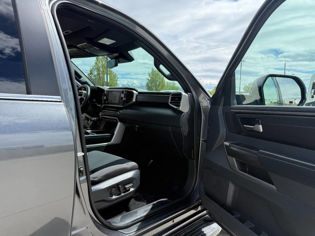 Used 2026 Toyota Sequoia SR5 w/ TRD Off-Road Package AWD/4WD image 24