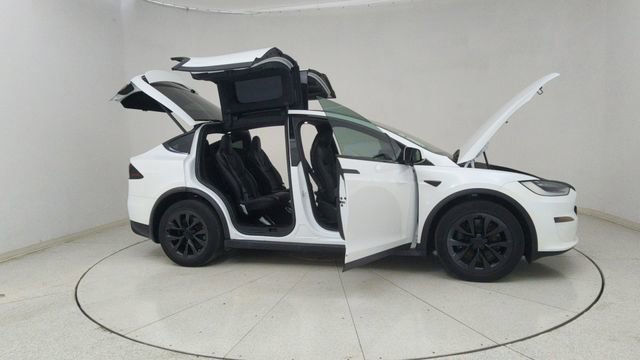 Used 2023 Tesla Model X image 74