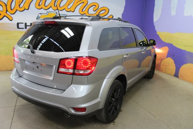 Used 2016 Dodge Journey SXT w/ Blacktop Package FWD image 8
