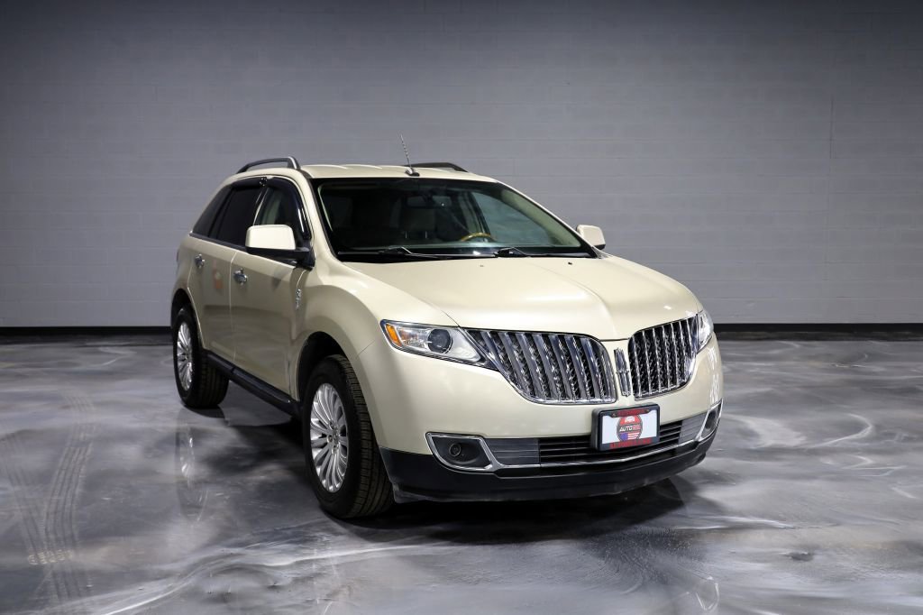Used 2011 Lincoln MKX 2WD w/ Wood Pkg