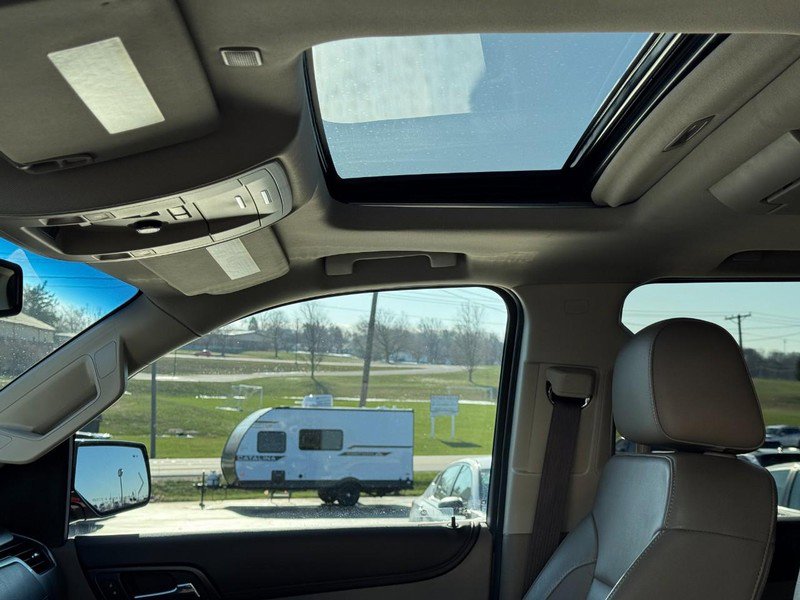 Used 2019 Chevrolet Suburban LT image 27