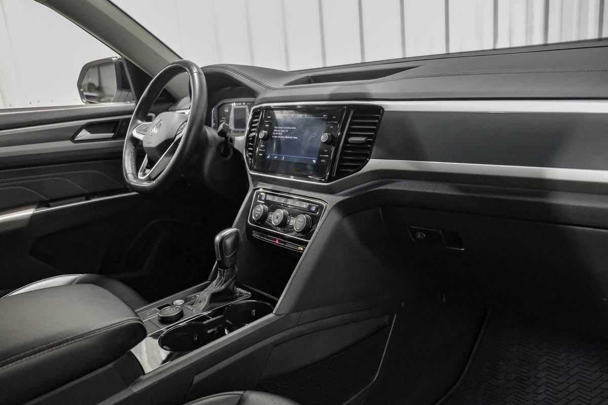 Used 2023 Volkswagen Atlas SEL R-Line image 12