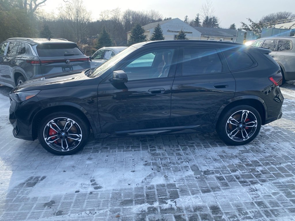 Used 2025 BMW X1 M35i w/ Premium Package image 1