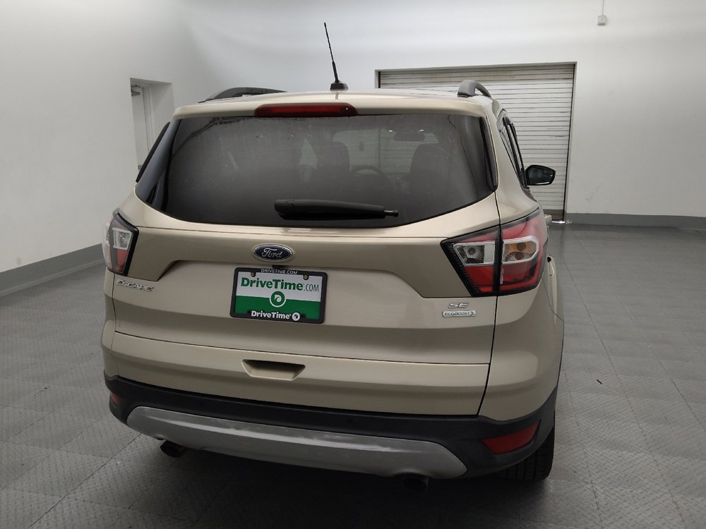Used 2018 Ford Escape SE FWD image 7