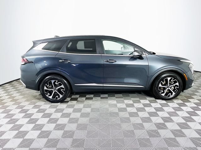Used 2025 Kia Sportage EX FWD image 9