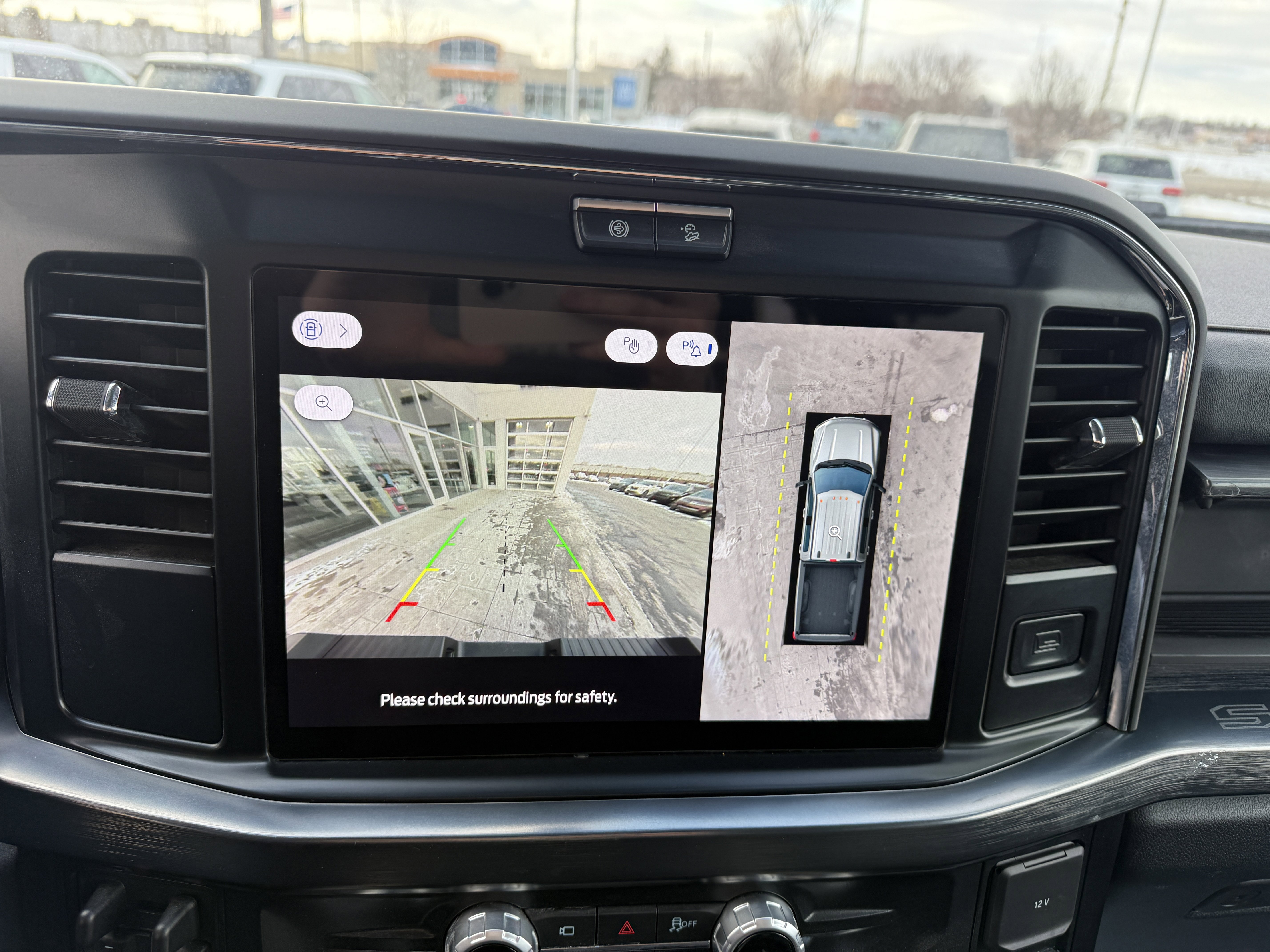 Used 2025 Ford F450 Lariat w/ FX4 Off-Road Package image 20