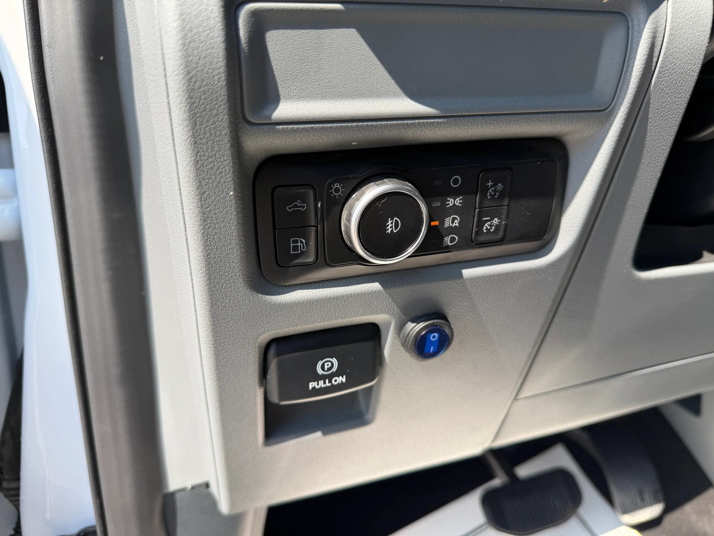 Used 2025 Ford F150 XLT w/ Equipment Group 301A Standard AWD/4WD image 15