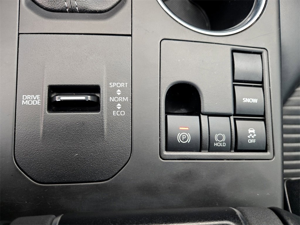 Used 2023 Toyota Highlander XSE image 24