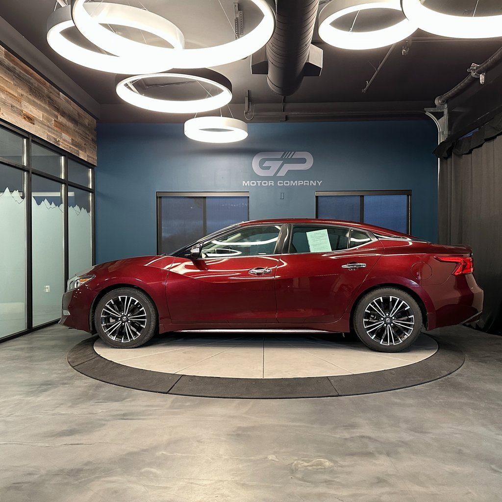 Used 2016 Nissan Maxima Platinum w/ Interior Lighting Package image 6