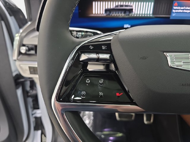 New 2027 Cadillac Vistiq Luxury AWD/4WD image 14
