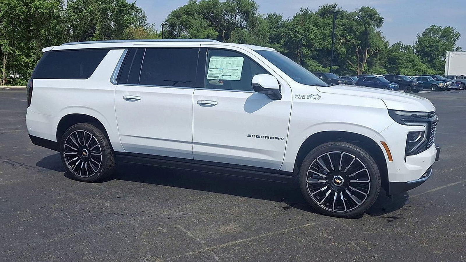 New 2026 Chevrolet Suburban High Country AWD/4WD image 4